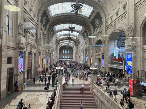 Milano Centrale Station to Fondazione Prada 